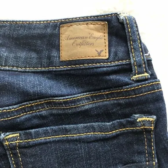 American Eagle Stretch Size 0 Dark Wash Denim Fringe Roll Cuff Jean Shorts - Picture 5 of 9